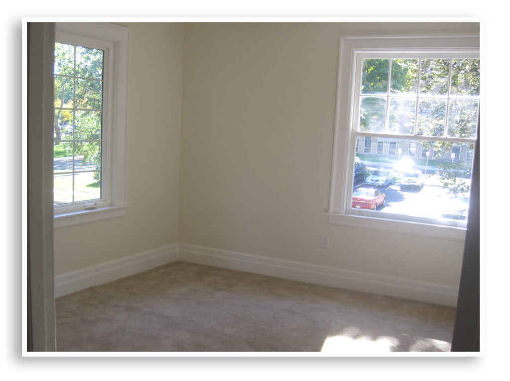 04D_44 Aldine St. - Bedroom_CROPPED