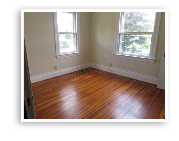 01L_109 Raymond_BR 2_Display