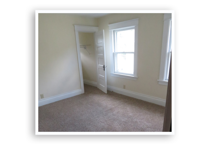 01M_109 Raymond_BR 3_Display